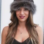 cappello di volpe grigia con montone