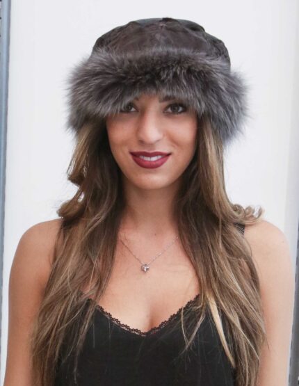 cappello di volpe grigia con montone