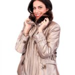 PUFFER JACKET BEIGE WITH NECK DETACHABLE IN REX 47