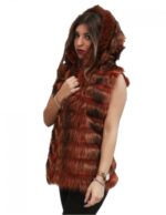 Pelliccia gilet di marmotta color ruggine lavorazione orizzontale con cappuccio