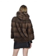 Giacca donna in pelliccia di visone orizzontale colore fango 48 con cappuccio