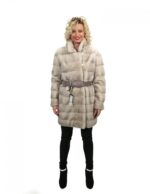 46 Pelliccia visone donna cappotto Braschi whisper white orizzontale con collo ampio e cintura pelle