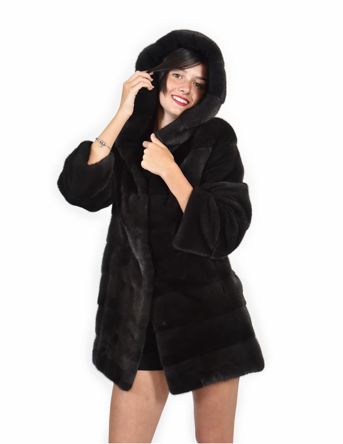 Pelliccia di visone taglia 42 colore grafite pelle intera orizzontale manica lunga cappuccio