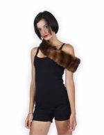 Collo di pelliccia di visone orizzontale colore demi buff scuro girocollo