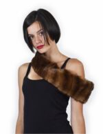 Collo di pelliccia di visone orizzontale colore demi buff scuro girocollo