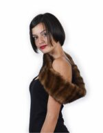 Collo di pelliccia di visone orizzontale colore demi buff scuro girocollo