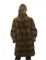 Шуба 48 горизонтальная норка с корейским коричневым воротником 82 см длиной внешние карманы — изображение 6