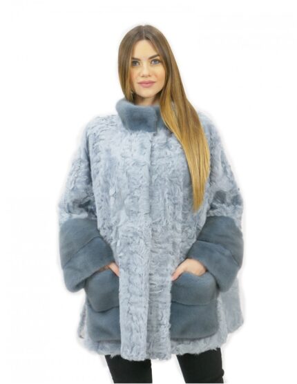 Mantella persiano e visone colore acquamarina taglia 50 con spacchi laterali modello ad ala