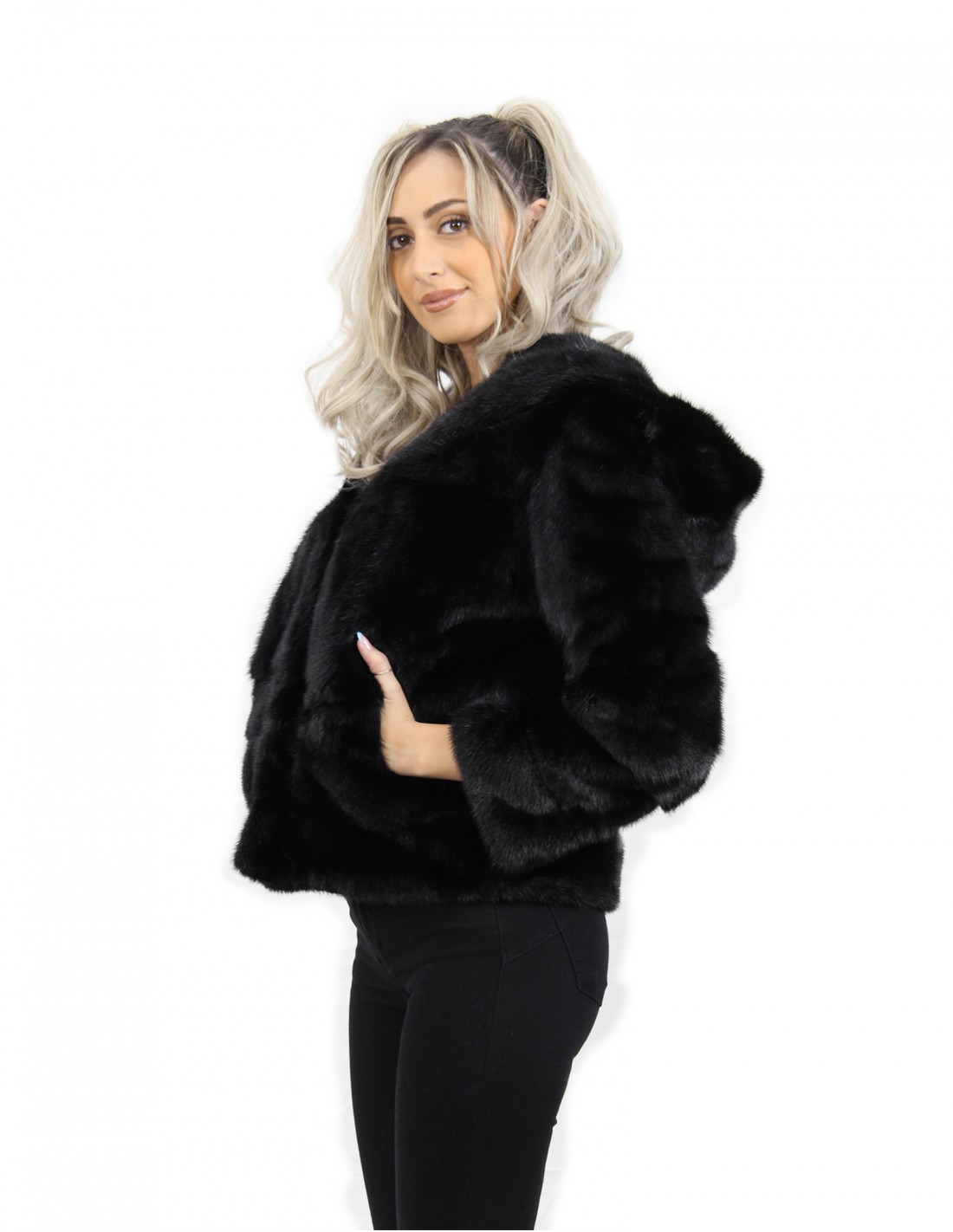 Black horizontal mink fur jacket size 44 long sleeve elegant model - Image 3