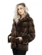 Куртка 70 см карманы с цветом красного дерева размер 44 цвета скан-бряный шнурок на запястьях пистаньи воротник — изображение 3