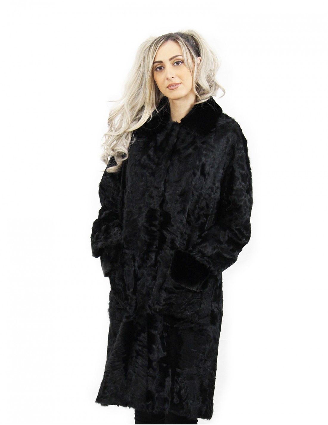 Giacca mantella colore nero in pelliccia di persiano taglia 48 con collo e tasche a boccale in pelliccia di visone