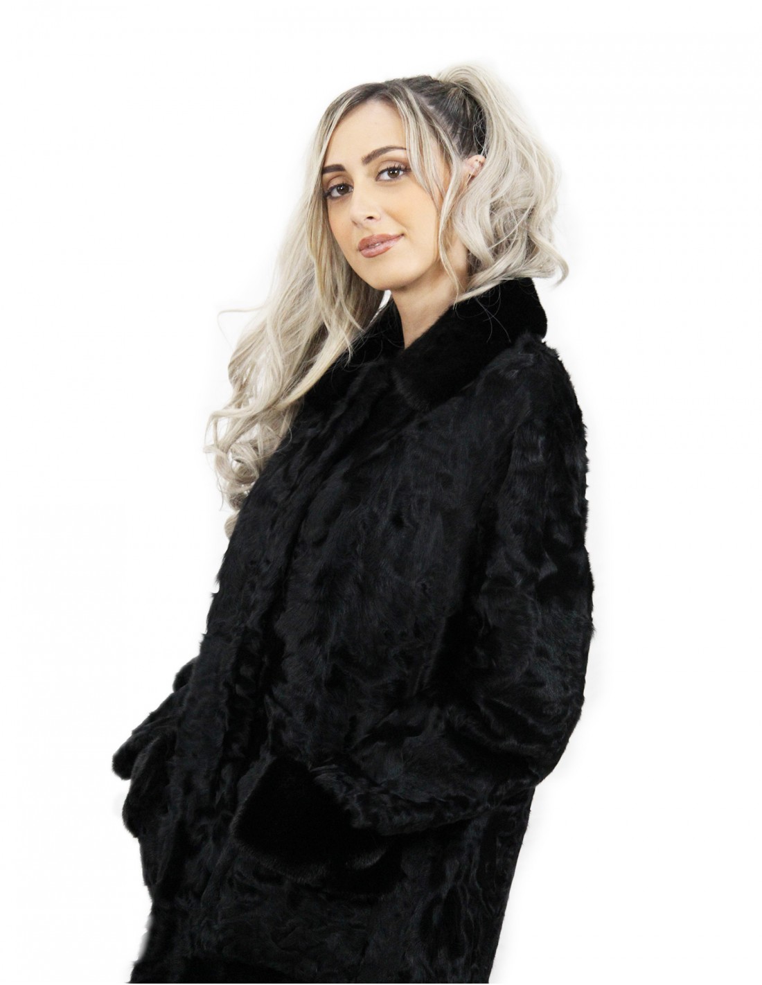 Black cape jacket in Persian fur size 48 with mink fur collar and mug pockets - Image 3