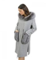 Gray wool cashmere jacket size 46 with fox bordered hood and zip closure - Image 3