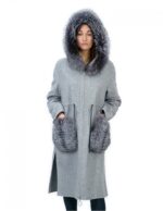 Giacca in cashmere lana grigio taglia 46 con cappuccio bordato volpe e chiusura zip