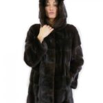 Giacca con cappuccio mogano lungo 80 cm taglia 54 pelliccia di visone orizzontale con cintura in pelle tasche esterne