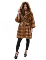 Cappotto 46 di visone orizzontale honey con cappuccio modello kimono con cinta