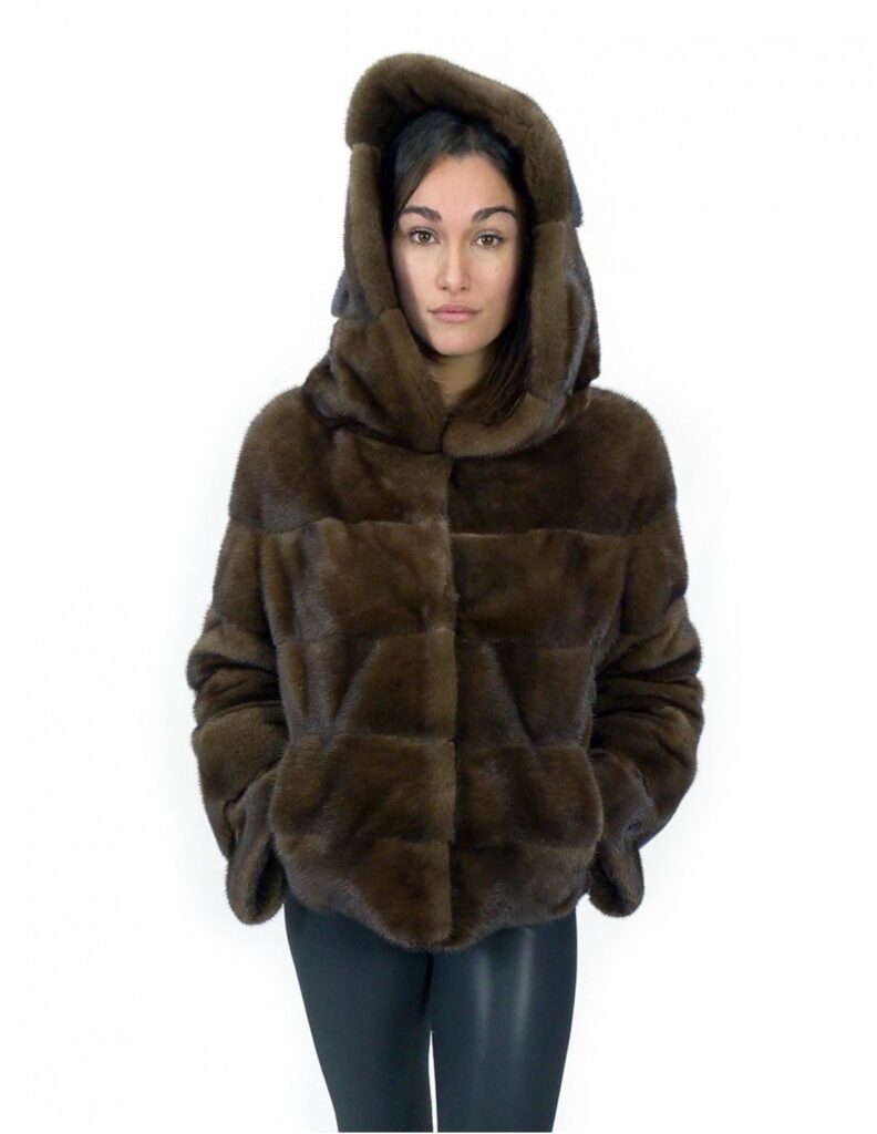 Short jacket in scanbrown horizontal mink fur 42 long sleeve hood external pockets