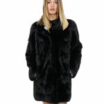Schwarzer horizontaler Nerzmantel mit Pistagna 50 80 cm lang mit Kordelzug Taille