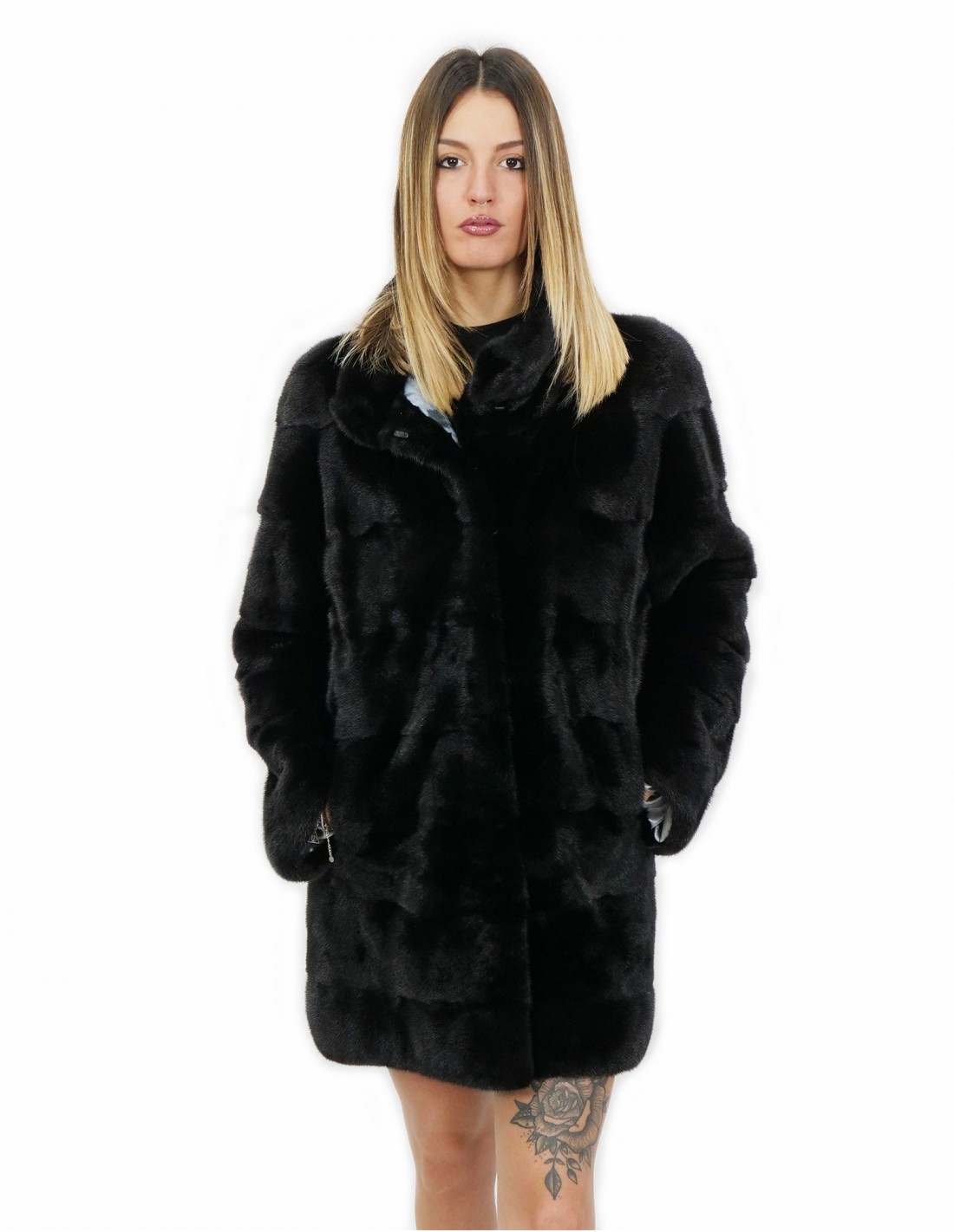 Cappottino in visone orizzontale nero con pistagna 50 lungo 80 centimetri con coulisse vita Black horizontal mink coat with pistagna 50 80 cm long with drawstring waist - Image 1