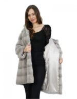 Cappottino zaffiro in visone orizzontale con cappuccio 46 lungo 88 centimetri con coulisse vita