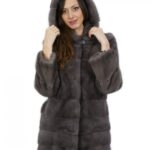 Cappottino silverblue in visone orizzontale con cappuccio 46 lungo maniche e sotto da smontare