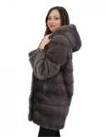 Silberblauer Mantel aus horizontalem Nerz mit Kapuze 46 lange Ärmel und darunter zum Zerlegen – Bild 4