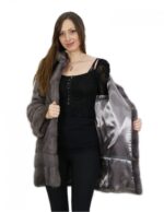 Silberblauer Mantel aus horizontalem Nerz mit Kapuze 46 lange Ärmel und darunter zum Zerlegen – Bild 7