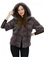 Silberblauer Mantel aus horizontalem Nerz mit Kapuze 46 lange Ärmel und darunter zum Zerlegen – Bild 9