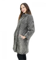 Cappotto in pelliccia di persiano 44 grigio chiaro con manica lunga e tasche esterne