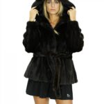 Cappotto in visone con lavorazione a pelle trasportata con bottone gioiello al collo 46 second life