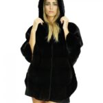 Nero 48/54 mantella di visone con lavorazione orizzontale a pelle intera cappuccio e spacchi laterali