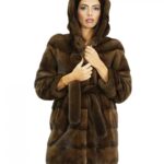 Cappotto 48 lungo 84 cm pelliccia visone demi cappuccio foderato in pelliccia visone chiusura ganci interni e cinta pelliccia