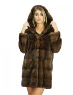 46 Demi cappotto pelliccia di visone lavorazione orizzontale maniche lunghe cappuccio foderato pelliccia visone