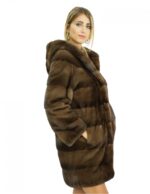 46 Demi cappotto pelliccia di visone lavorazione orizzontale maniche lunghe cappuccio foderato pelliccia visone