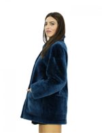 78 cm langer Lammfellmantel, 54 blau, mit Pelzpaspelkragen, lange Ärmel mit Knopfverschluss, Tassentaschen – Bild 3