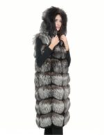 Long vest in silver fox fur 48 with hood and suede 112cm - Image 4