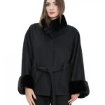 Mantellina nero 44-52 tessuto misto lana e collo pelliccia visone chiusura calamita e con cinta e tasche