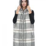 Smanicato gilet reversibile 52 grigio in lana con fantasia a quadri da un lato e dall'altro in piumino con cappuccio e zip