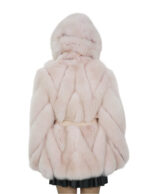 Женская пудрово-розовая куртка из поперечной лисы цвета 46 с меховым капюшоном с крючками с длинными рукавами — изображение 6