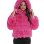 Giacca pelliccia di volpe orizzontale 44 manica 3/4 e cappuccio fucsia chiusura ganci