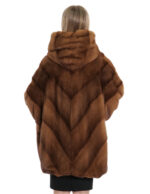 Mantella oro biondo visone 48/54 con lavorazione a V a pelle intera con cappuccio