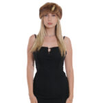 Collo interamente realizzato in pelliccia di visone con chiusura a bottone in perla