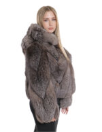 Querjacke aus Fuchspelz mit 42 langen Ärmeln und silbernem Reißverschluss mit Kapuze – Bild 4