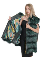 Gilet volpe con cappuccio 62 pelliccia con pelle verde lucida zip oro a chiusura e sui lati
