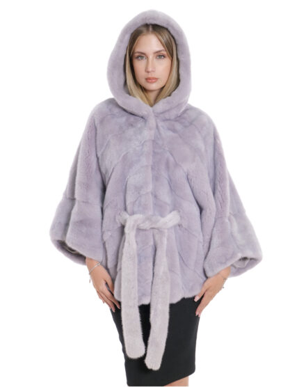 Mantella con cintura in pelliccia lavanda chiaro visone 48/54 con lavorazione orizzontale a pelle intera con cappuccio