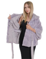 Mantella con cintura in pelliccia lavanda chiaro visone 48/54 con lavorazione orizzontale a pelle intera con cappuccio