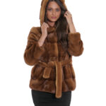 Giacca in pelliccia di visone 40 gold oro lavorazione orizzontale con cintura esterna in pelliccia 66 centimetri