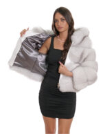 Giacca lunga 60 cm 42 pelliccia volpe bianco brinato zip lavorazione orizzontale con maniche lunghe e cappuccio