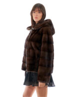 Giacca visone orizzontale con zip 44 demi buff scuro marrone manica lunga cappuccio