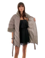 Серый пуховик 52 с рукавами и шерстяными рукавами из технической ткани мех рекса — изображение 7